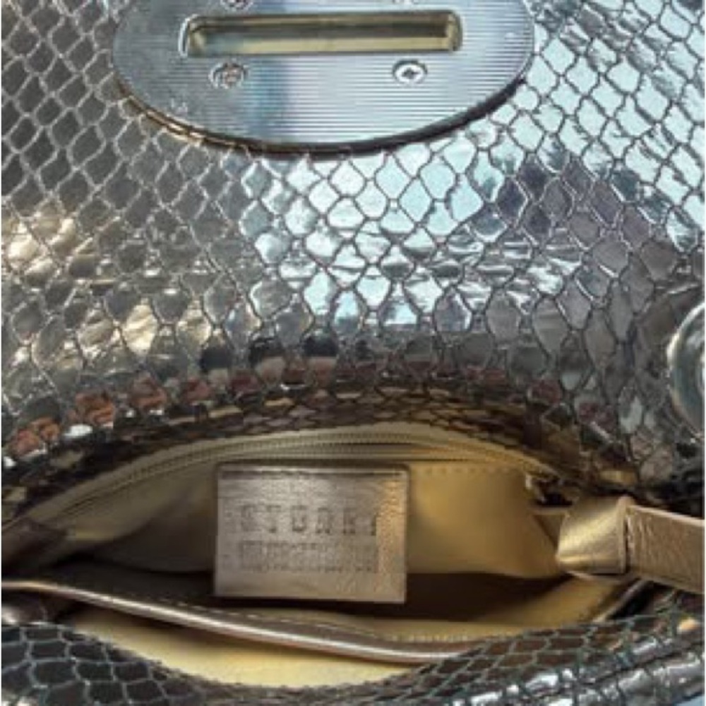 Stuart Weitzman Metallic Snakeskin Chain Bag – Silver Evening Clutch - Picture 6 of 8